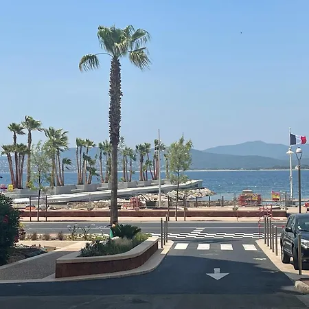 Centre Et * Сен-Рафаэль